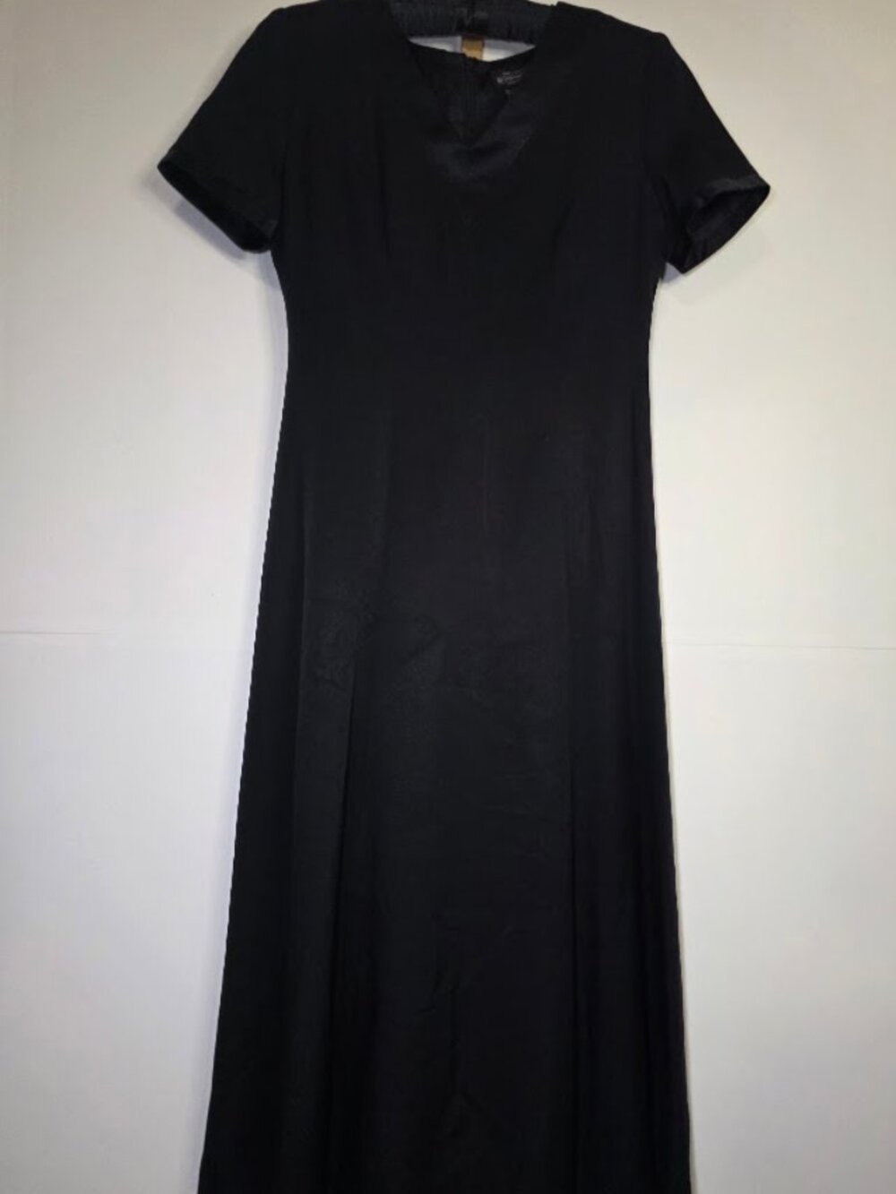 Vintage J. Peterman 100% Silk Dress in Black 8